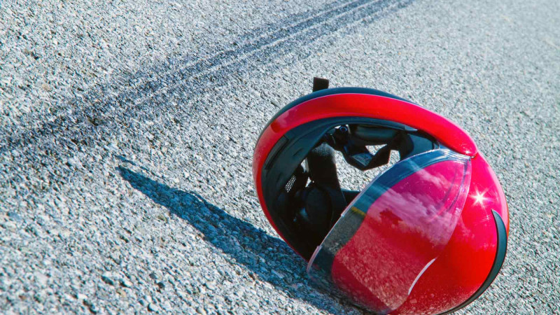 Nəsimi rayonunda motosiklet və avtomobil qəza törədiblər