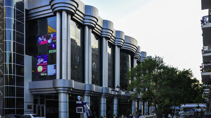 Gənc Tamaşaçılar Teatrında fevral ayında hansı tamaşalar nümayiş olunacaq?