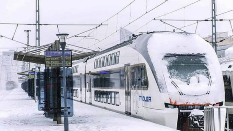 Bakı-Sumqayıt qatarı 45 dəqiqə gecikib