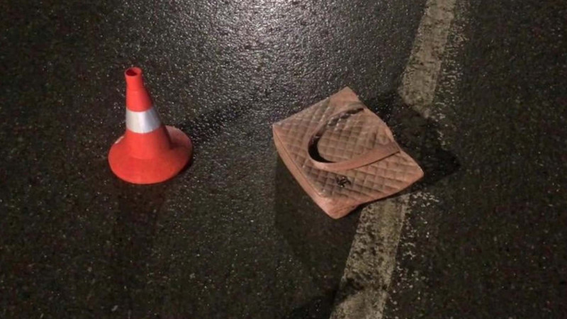 Sabunçuda qadın yolu keçərkən xəsarət alıb