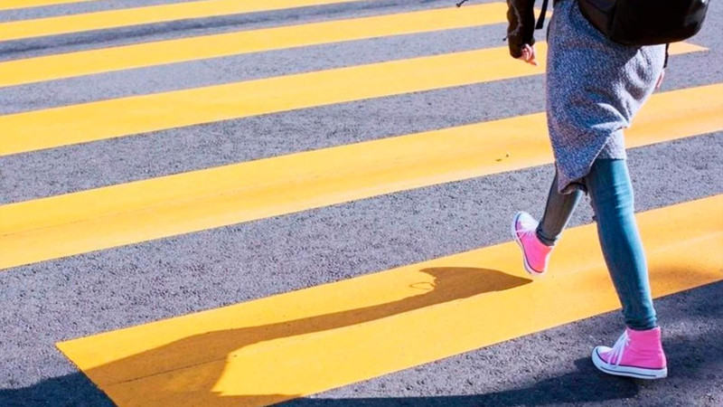 Nərimanov rayonunda 16 yaşlı qız avtoqəzaya düşüb