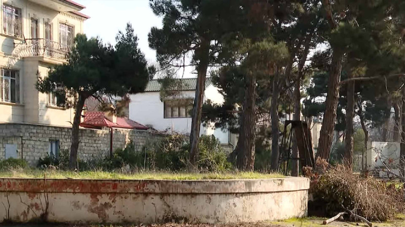 Bakıxanov qəsəbəsində baxımsız qalan park