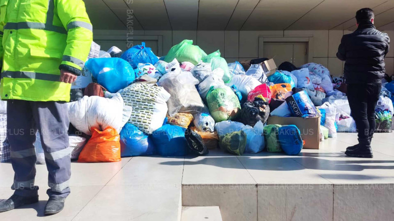 Bakı İdman Sarayında humanitar yardım kampaniyası davam edir