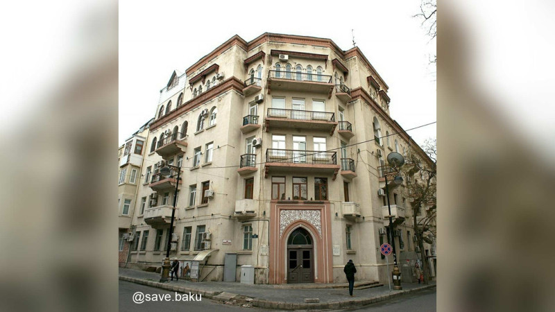 Bakının mərkəzində binaya ikimərtəbəli mansard əlavə edilib