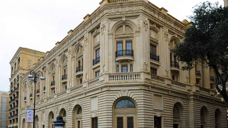 Bakıda teatrların birində Türkiyədə baş vermiş faciə ilə bağlı tamaşalar təxirə salınıb