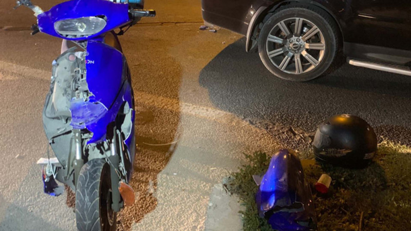 Qara Qarayev prospektində motosikletçi qadını vurub