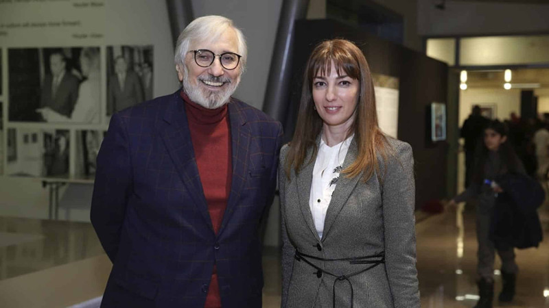 Rəssam Arif Hüseynovun fərdi sərgisi açılıb