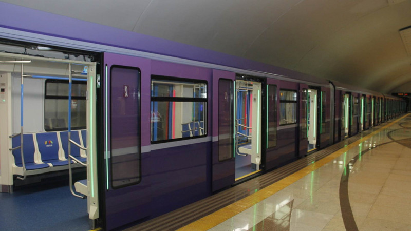 Bakı metrosunda xəttə son nəsil qatar buraxılıb