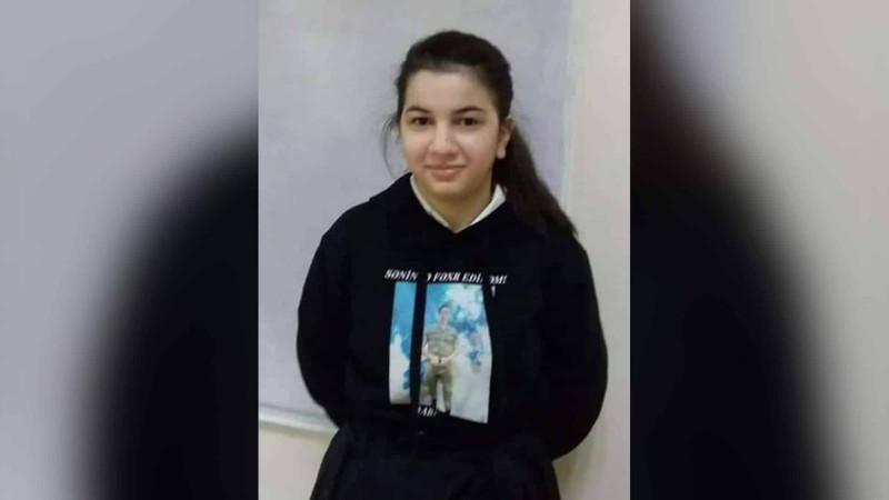 Bakıda şəhidin bacısı eyvandan yıxılıb