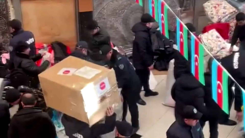 “Sədərək” TM-də də humanitar yardım toplanılır: 3 TIR Türkiyəyə göndərilib