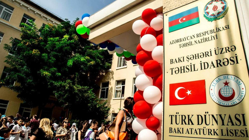 Zəlzələdə zərər çəkmiş türkiyəli şagirdlər Bakıda təhsil alacaqlar