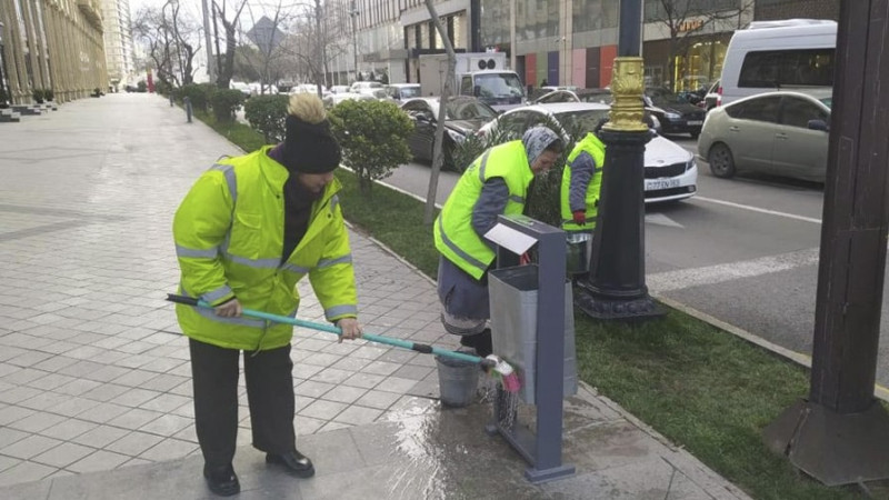 Nəsimi rayonunda abadlaşdırma işləri görülür