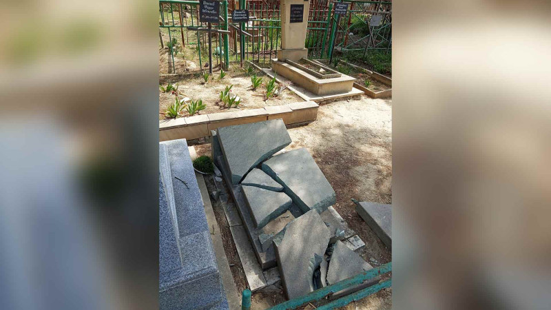 Bakı qəbiristanlığı vandalizmə məruz qalıb