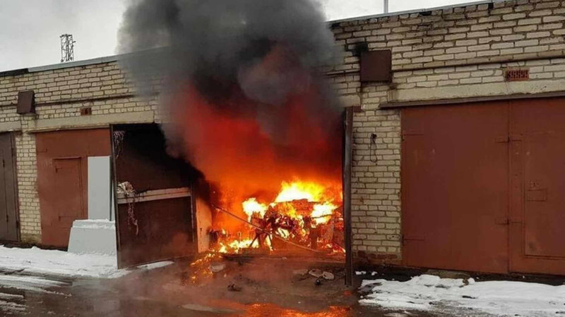 Nərimanov rayonunda qaraj yanıb