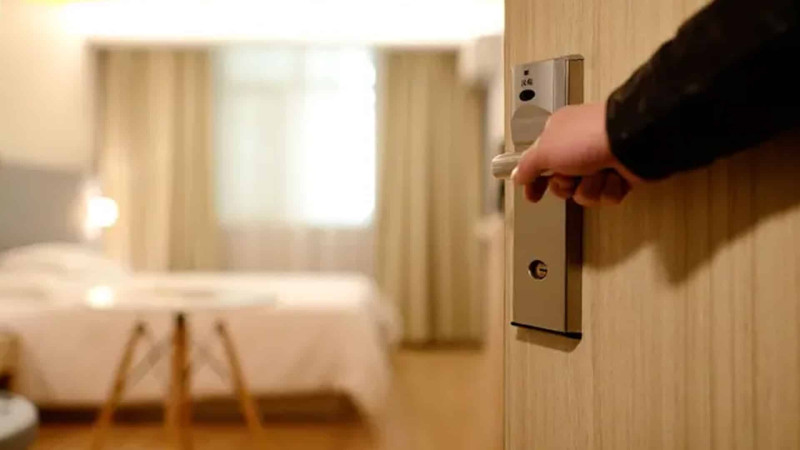 Bakıda hoteldən oğurluq edilib