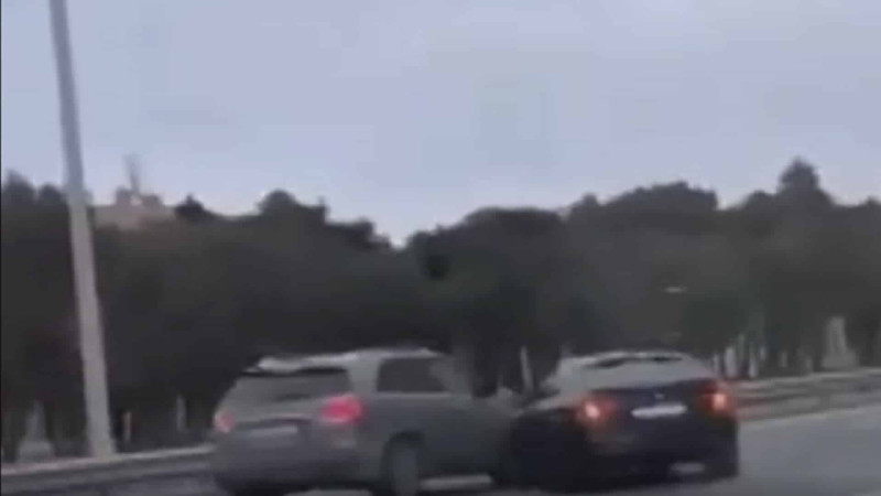 Toy karvanında drift edən avtomobil vurulub