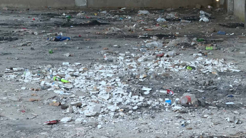 Yasamalda yarımçıq tikilmiş idman kompleksi tiryəkxanaya çevrilib