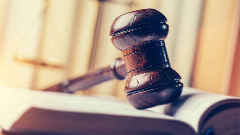 Bakıda qayınanası və qayınatasını öldürən şəxsin hökmünə yenidən baxılıb