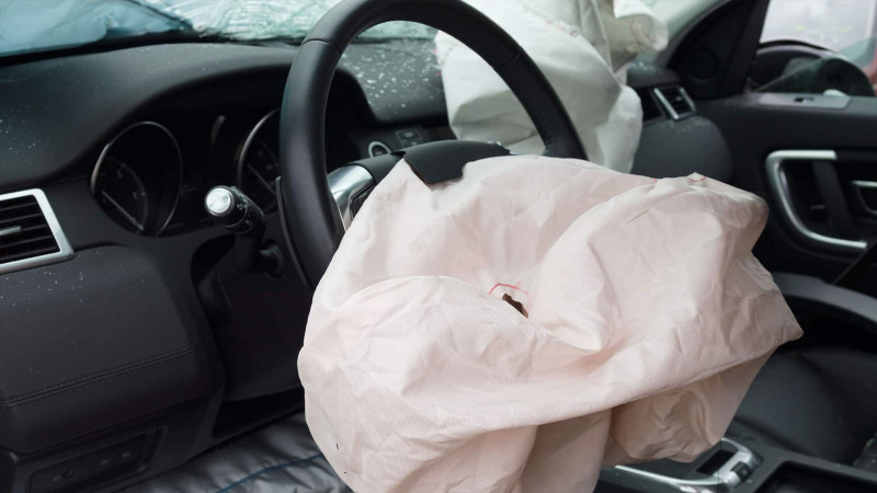 Bakıda Pakistan vətəndaşı yol qəzasında xəsarət alıb