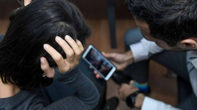 Bakıda şantaj: gənc qızdan pul tələb edilir