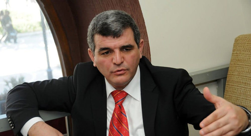 Fazil Mustafa güllələndi