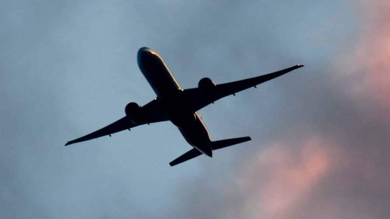 Sankt-Peterburq - Bakı aviareyslərinin sayı artırılır