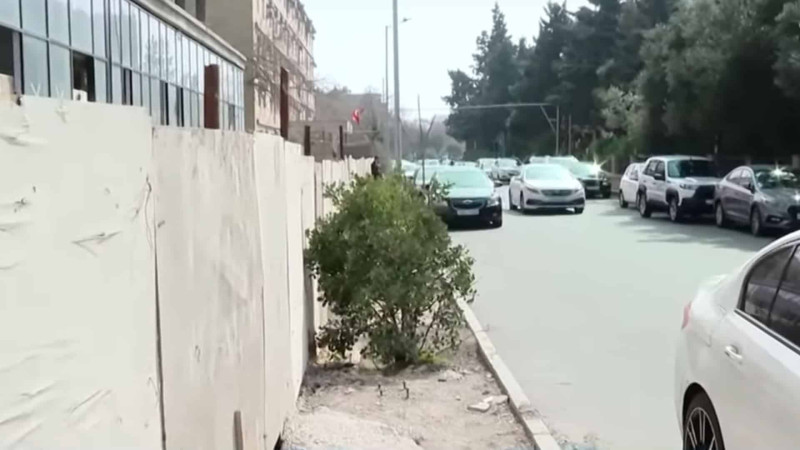 Bakıda piyadalar hərəkət etməkdə çətinlik çəkirlər