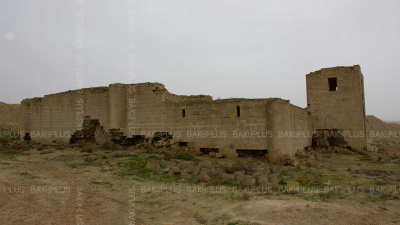 600 yaşı olan abidə: Səngəçal karvansarayı
