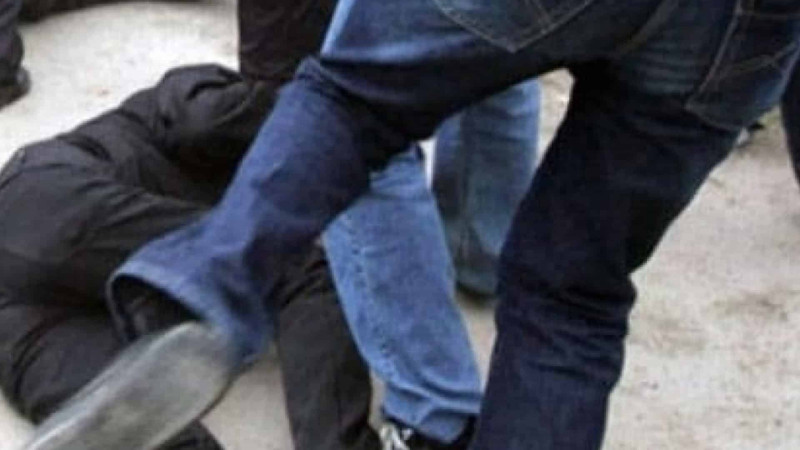 Çayxanada quldurluq hadisəsi baş verib