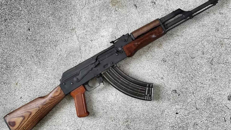 Bakıda üzərində “Kalaşnikov” gəzdirən kişi tutulub - YENİLƏNİB