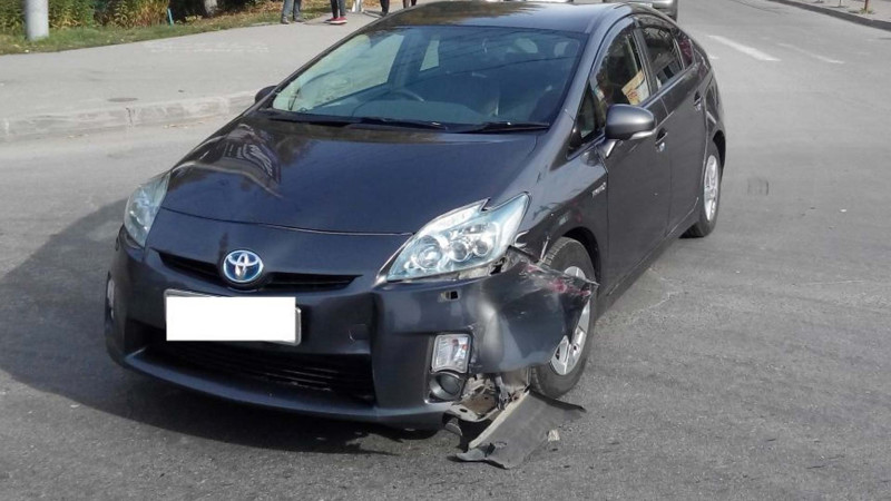 Bakıda “Prius” zibildaşıyan maşınla toqquşub