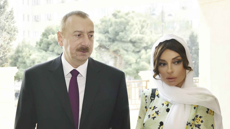 Bakıda təmirdən sonra məscidin açılışı baş tutub