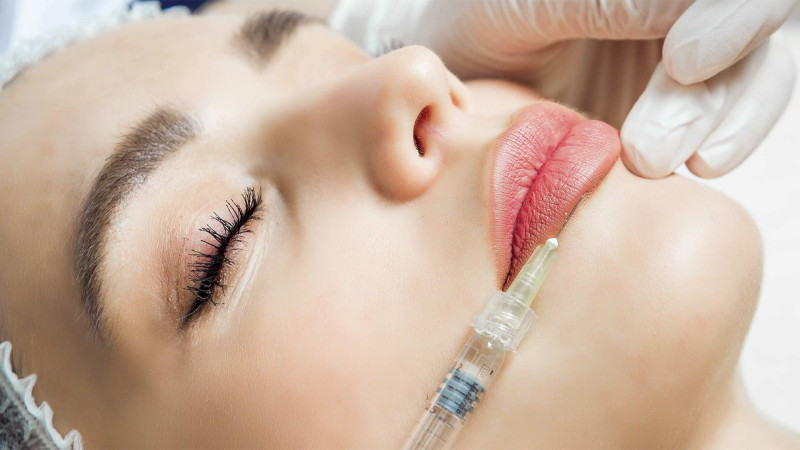 Bakıda qadın kosmetoloji mərkəzi prokurorluğa şikayət edib