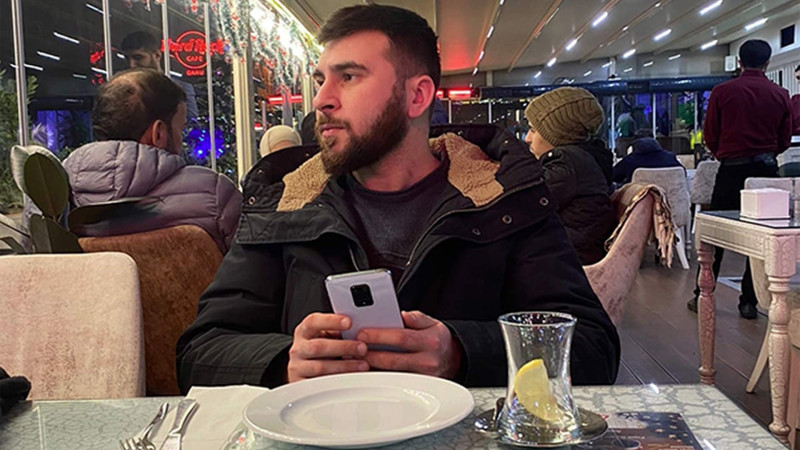 Bakıda 28 yaşlı gənc namaz qıldıqdan sonra ölüb