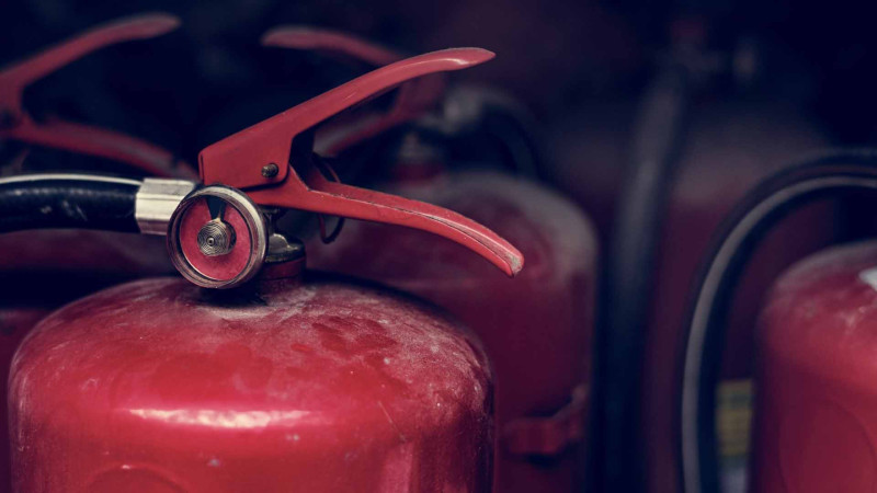 Xətai rayonunda restoranda yanğın baş verib