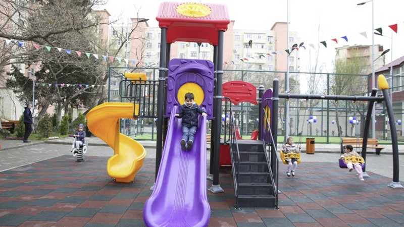 Xətai rayonunda növbəti həyət abadlaşdırılıb