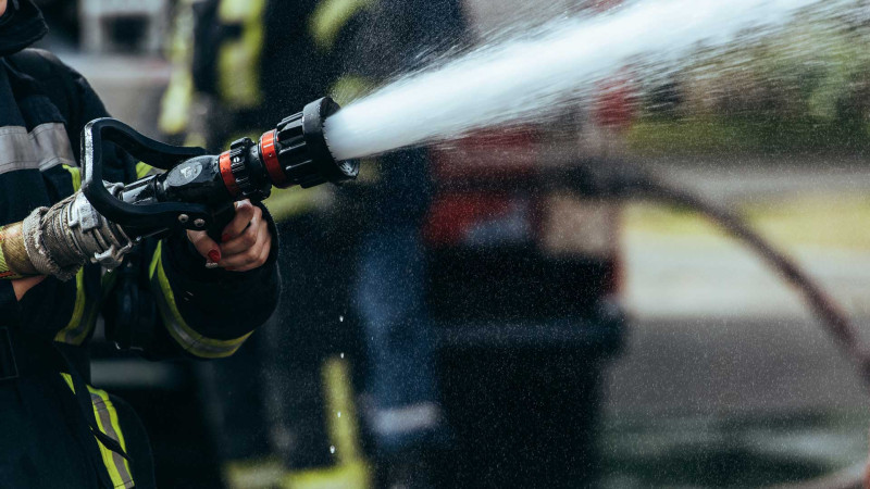 Xəzər rayonunda yaşayış binasında yanğın olub