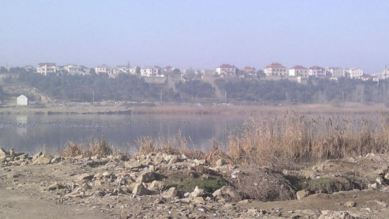Bülbülə gölü zibildən təmizlənib