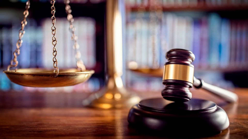 Qaçaqmalçılığa şərait yaradan vəzifəli şəxsin məhkəməsi başlayır