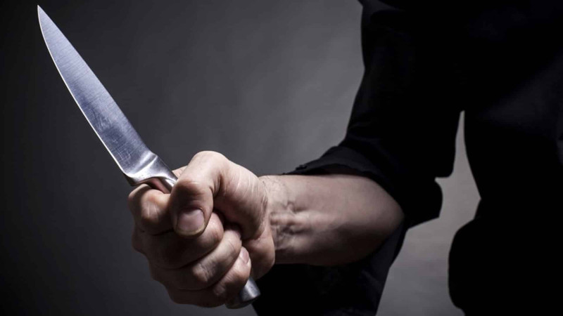 Bakıda 21 yaşlı gənc davada bıçaqlanıb