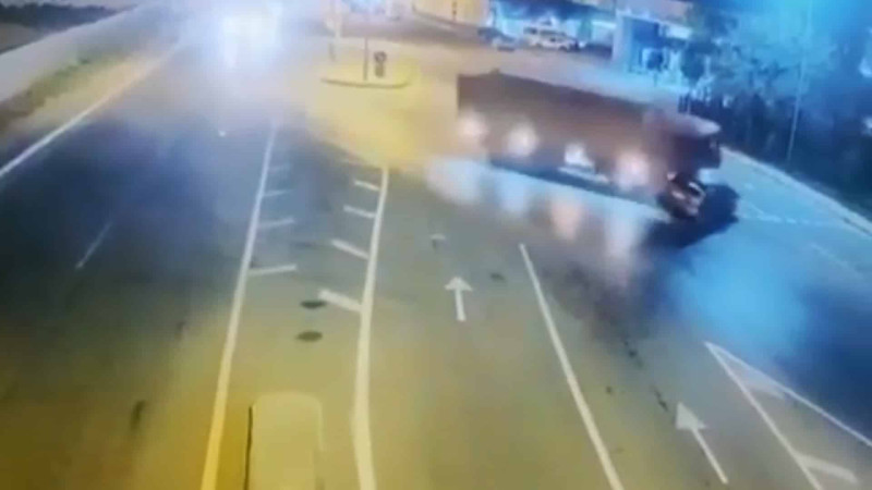 Bakıda üç nəfərin öldüyü qəzanın videokadrları yayılıb - VIDEO