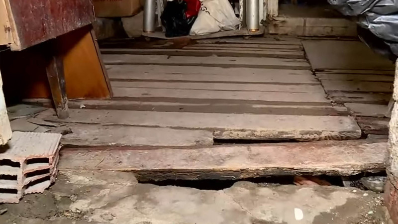 Suraxanıda sakinlərin evlərini qrunt suları basıb