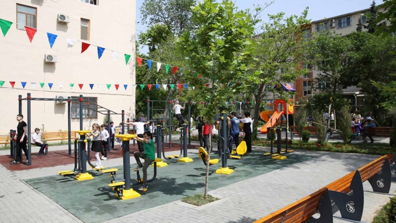Bakıda daha bir həyət “Bizim həyət” layihəsi çərçivəsində abadlaşdırılıb