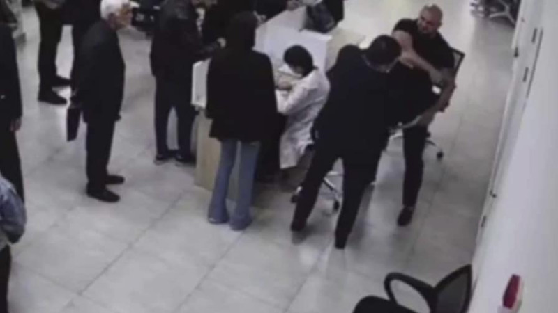 Çənəsi sınan qazinin vəziyyəti açıqlanıb