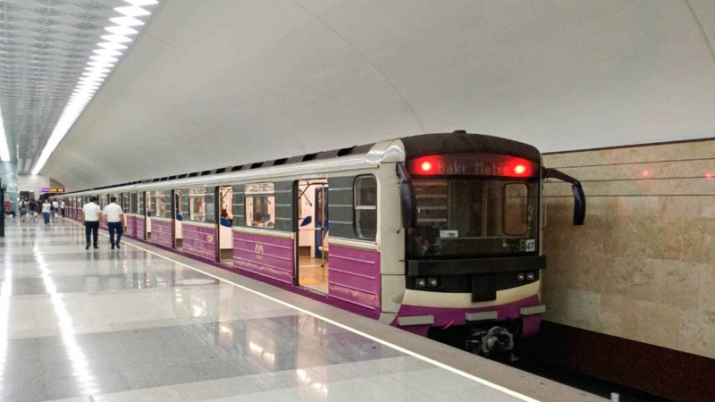 Bakı metrosu 1 saat artıq işləyəcək