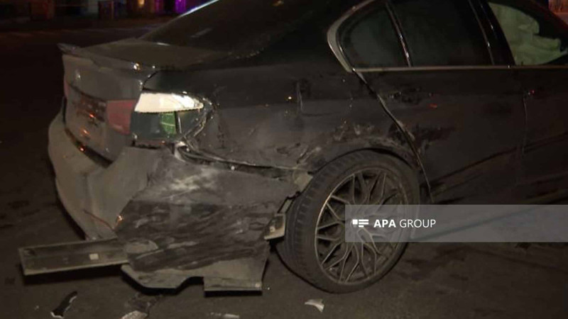 28 May küçəsində “Lexus” qəza törədərək hadisə yerindən qaçıb
