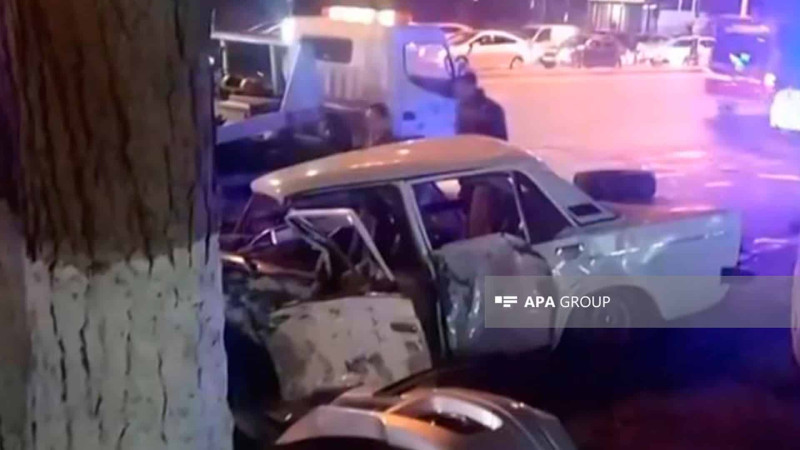 8 Noyabr prospektində 2 avtomobil toqquşub