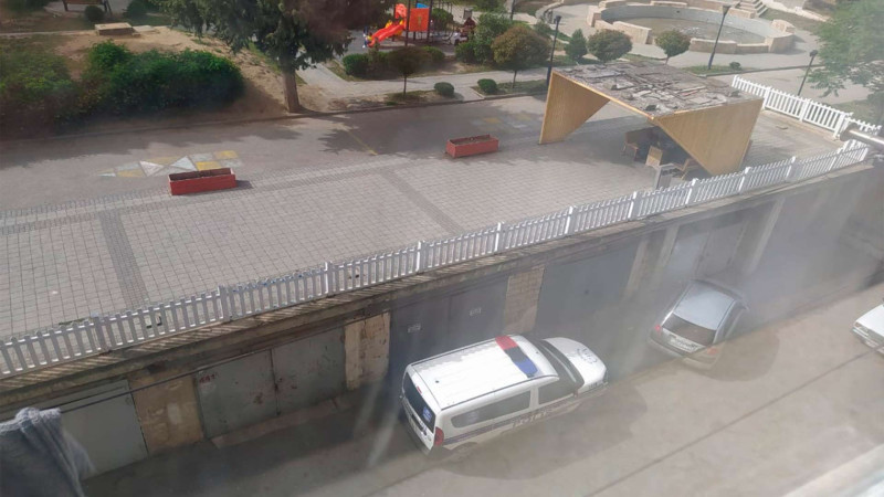 9-cu mikrorayonda kişi intihar etmək istəyib