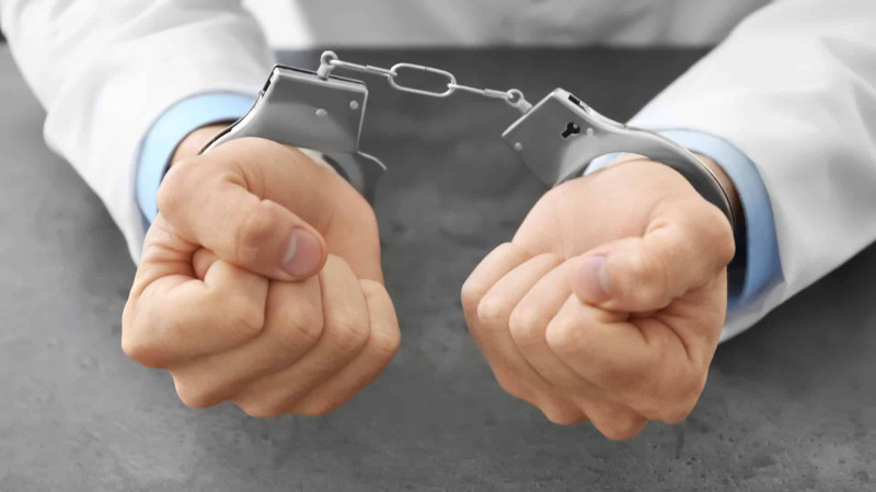 Nərimanov Rayon Məhkəməsi Hindistan vətəndaşına 2 il müddətinə internetə girişi qadağan edib