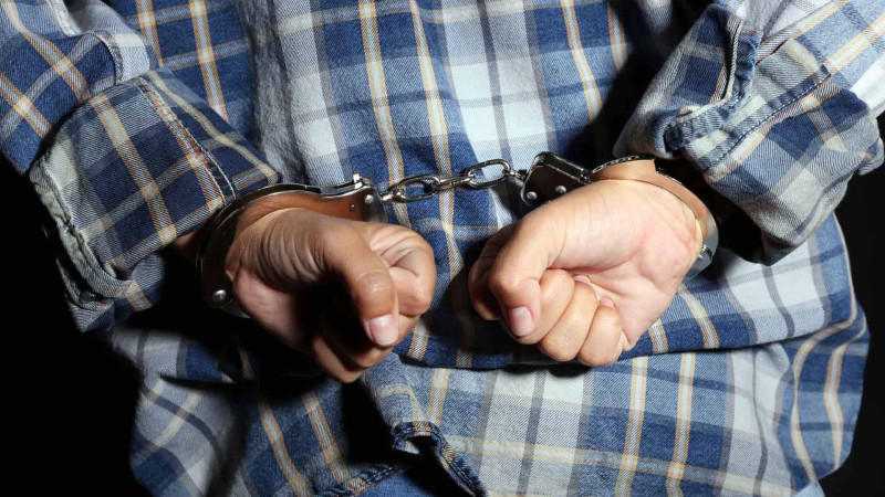 Qala qəsəbəsində 12 ton yağ oğurlanıb